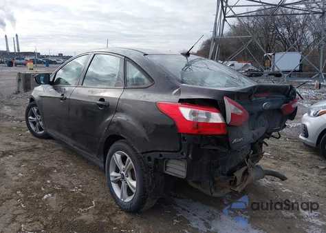 2014 Ford Focus Se z USA, uszkodzony, nr VIN 1FADP3F23EL345221